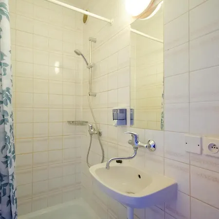 Hady Guest house *